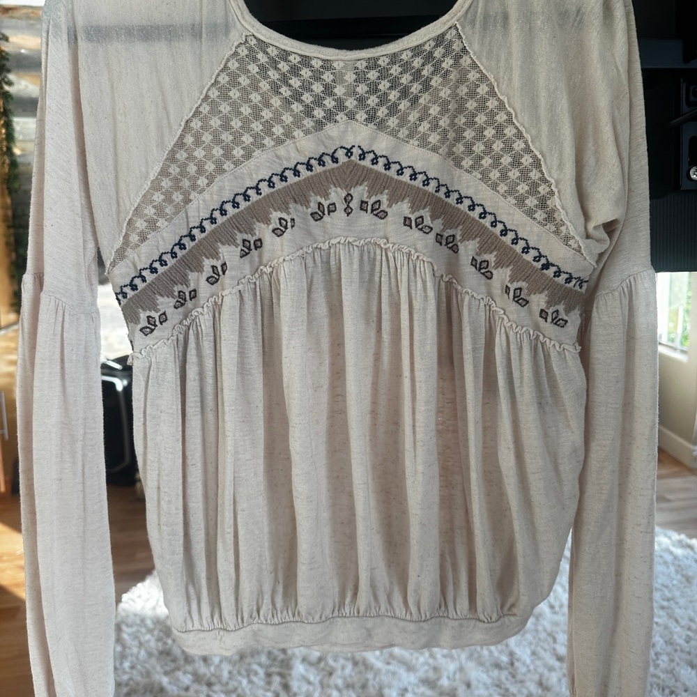 Free People Embroidered Boho Top – Size XS - Picture 7 of 9